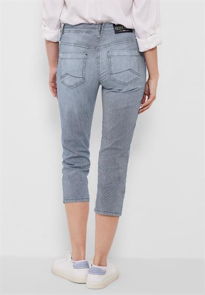 Loose Fit Hose in 3/4 Länge mid blue used wash