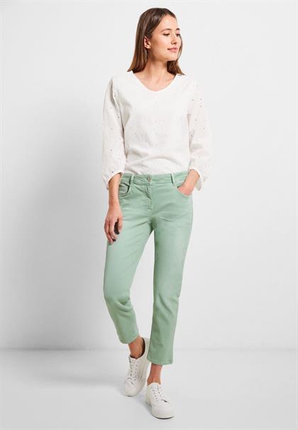 Loose Fit Hose in 7/8 fresh salvia green