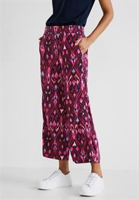 Loose Fit Hose mit Print tamed berry