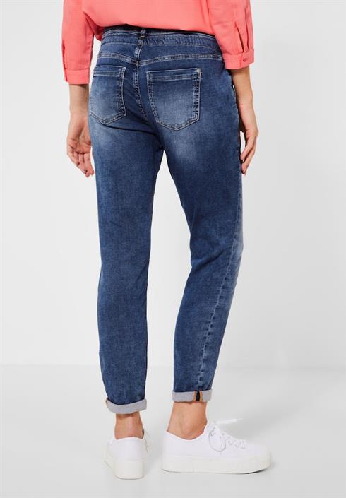 loose-fit-jeans-sky-blue-knit-washed