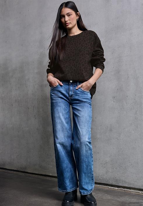 loose-fit-leo-pullover-dark-auburn-brown