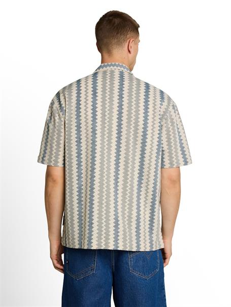 Loose Fit Resort Kurzarmhemd in Häkel-Optik green white zick zack stripe