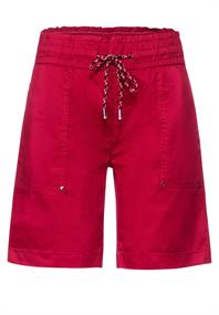 Loose Fit Shorts in Paperbag cherry red