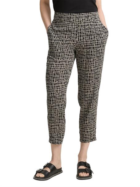 Loose Slim Hose abstract black grid design
