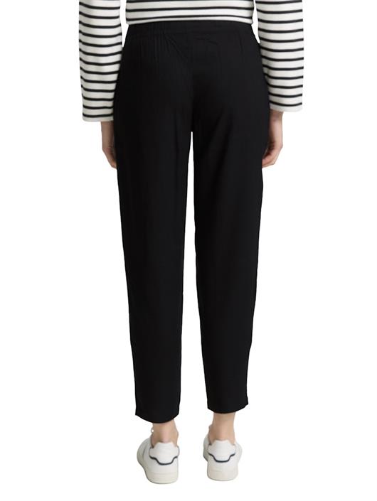 loose-slim-hose-deep-black