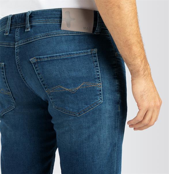 MAC JEANS - Jogn Bermuda, Light Sweat Denim blau2