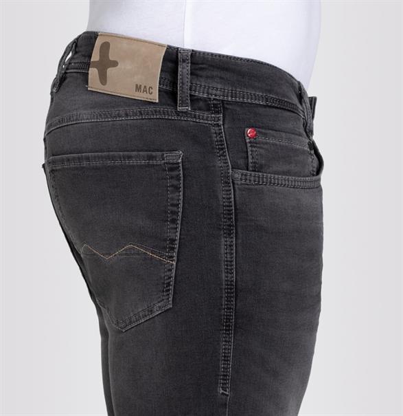 MAC JEANS - Jogn Bermuda, Light Sweat Denim grau4