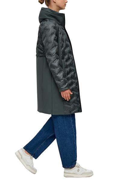 Mantel mit Kapuze im Kragen grün