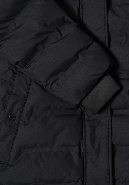 Mantel mit nahtloser Steppung black