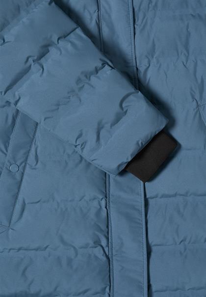 Mantel mit nahtloser Steppung moonstone blue