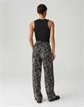 Marou palm leaves black