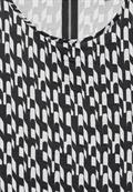 Materialmix-T-Shirt black