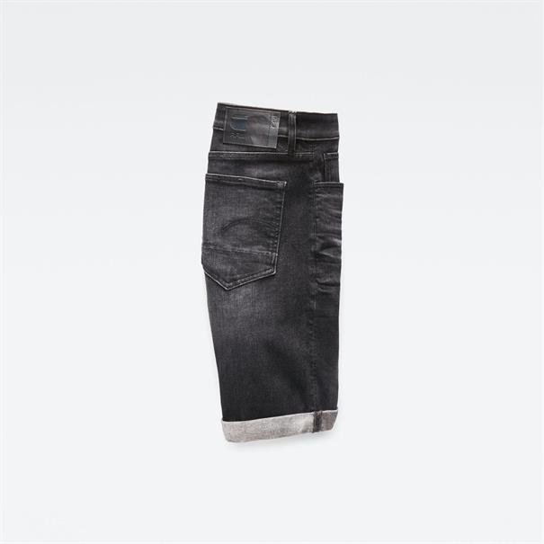 medium aged grey