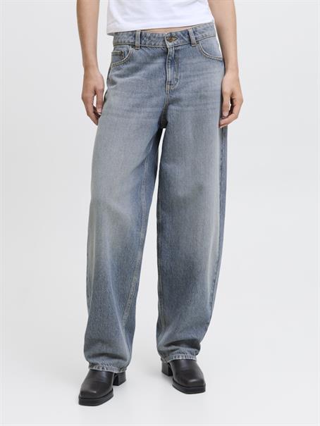 medium blue denim