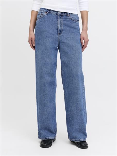 medium blue denim