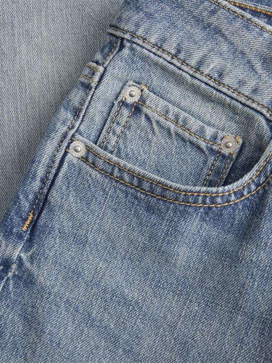 medium-blue-denim