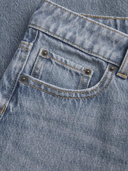 medium-blue-denim