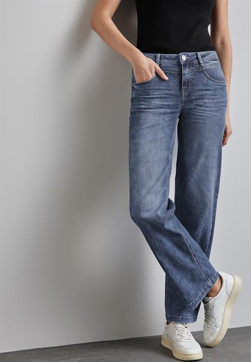 medium-blue-soft-washed