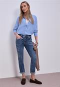 medium blue wash