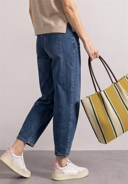 medium blue washed