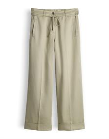 Meeri bloom pale olive