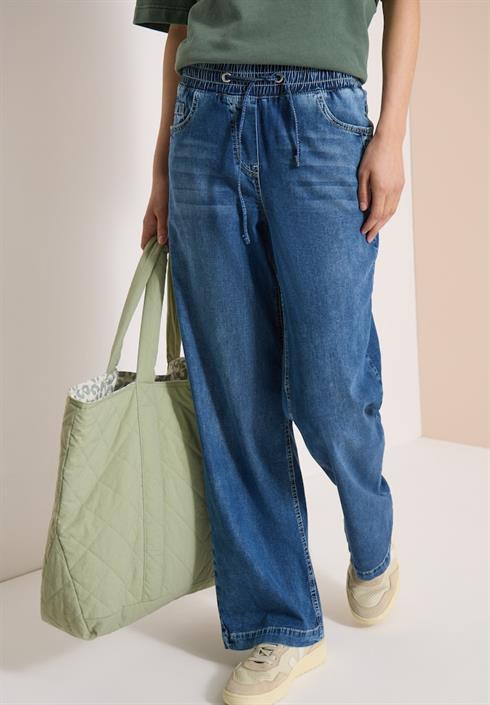 mid-blue-used-wash