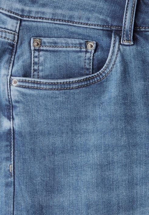 mid-blue-wash