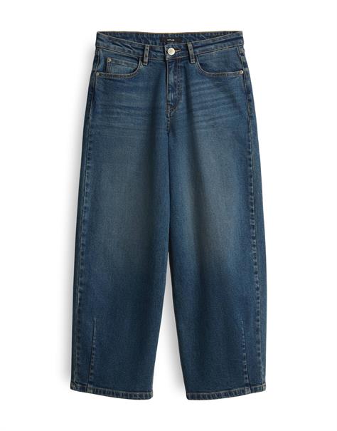 mid retro blue