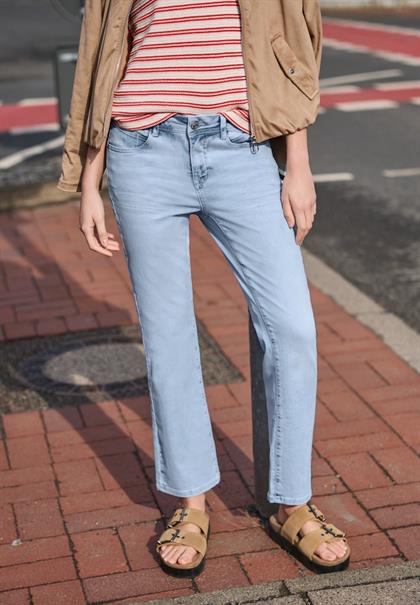 Mid Waist Kick Flare Jeans im Skinny Fit ultrableached wash