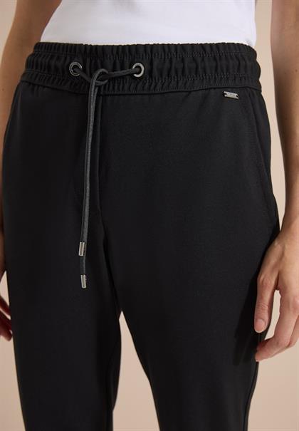 Mid Waist Slim Leg Hose im Casual Fit black