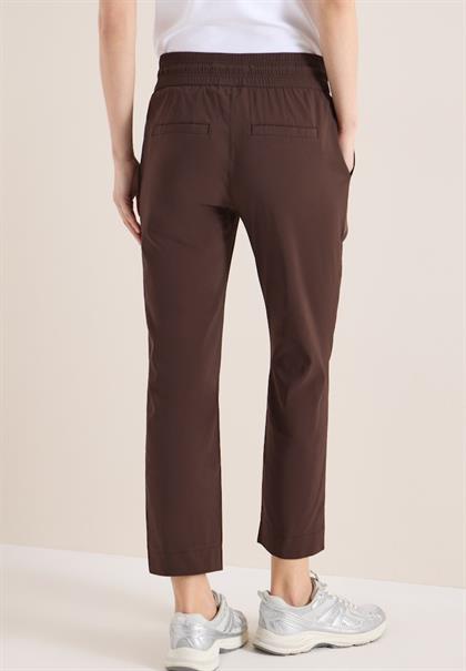 Mid Waist Slim Leg Hose im Casual Fit brown cacao