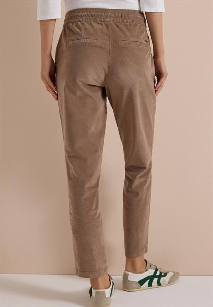 Mid Waist Slim Leg Hose im Casual Fit earthy taupe