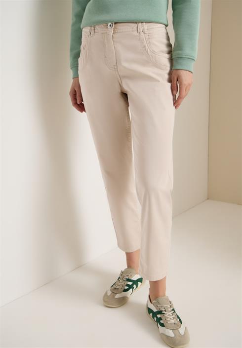 mid-waist-slim-leg-hose-im-casual-fit-grain-beige