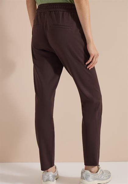 Mid Waist Slim Leg Hose im Casual Fit truffle brown