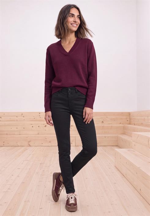 mid-waist-slim-leg-jeans-im-casual-fit-black-clean-washed
