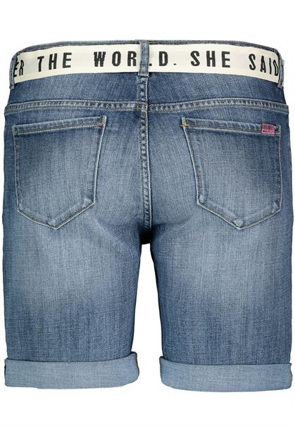 middle blue denim