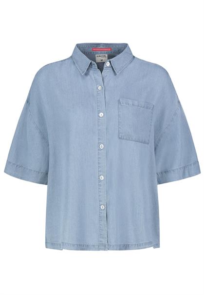 middle blue denim