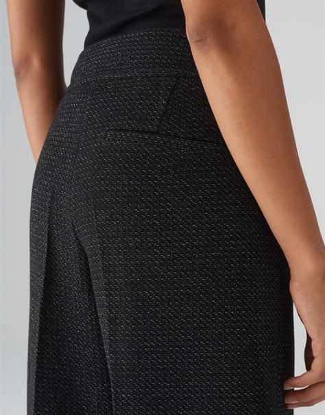Misha festive black