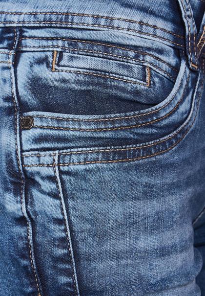 Mittelblaue Casual Fit Jeans indigo random wash