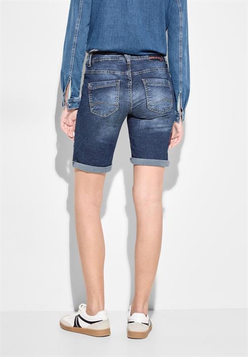 mittelblaue-jeans-shorts-mid-blue-used-wash