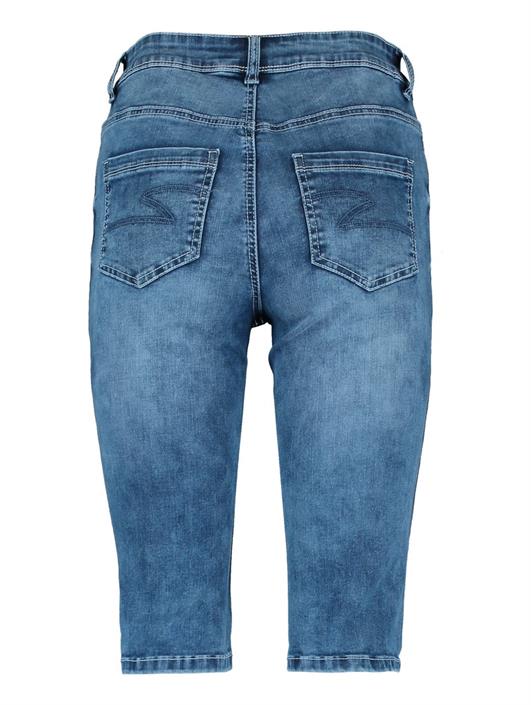 modell-bermuda-jessica-white