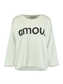 Modell: Shirt Nana offwhite