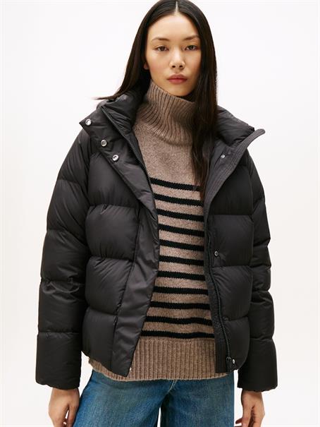 MODERN DOWN REG JACKET black