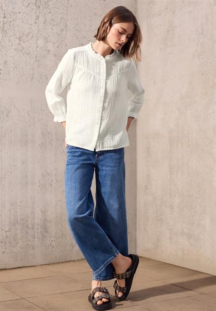 Musselin-Bluse mit Rüschen off white