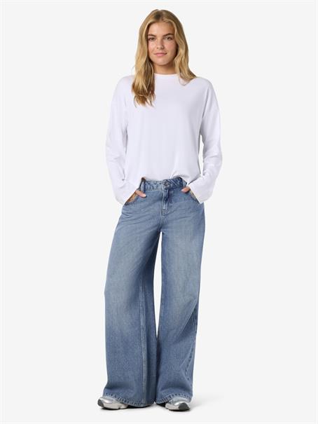 NMANDY LW DAD JEANS VI552MB APJ NOOS medium blue denim