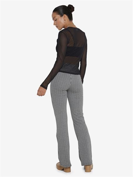 NMJUDITH L/S MESH TOP BG FWD NOOS black