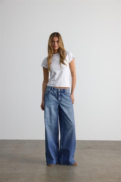 NMKETTIE MW WIDE JEANS VI557MB NOOS medium blue denim