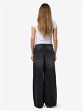 NMKETTIE MW WIDE JEANS VI559BL NOOS black denim