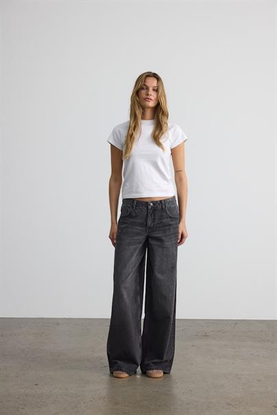 NMKETTIE MW WIDE JEANS VI559BL NOOS black denim