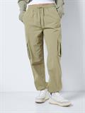 NMKIRBY HW CARGO PANTS WVN NOOS grün2